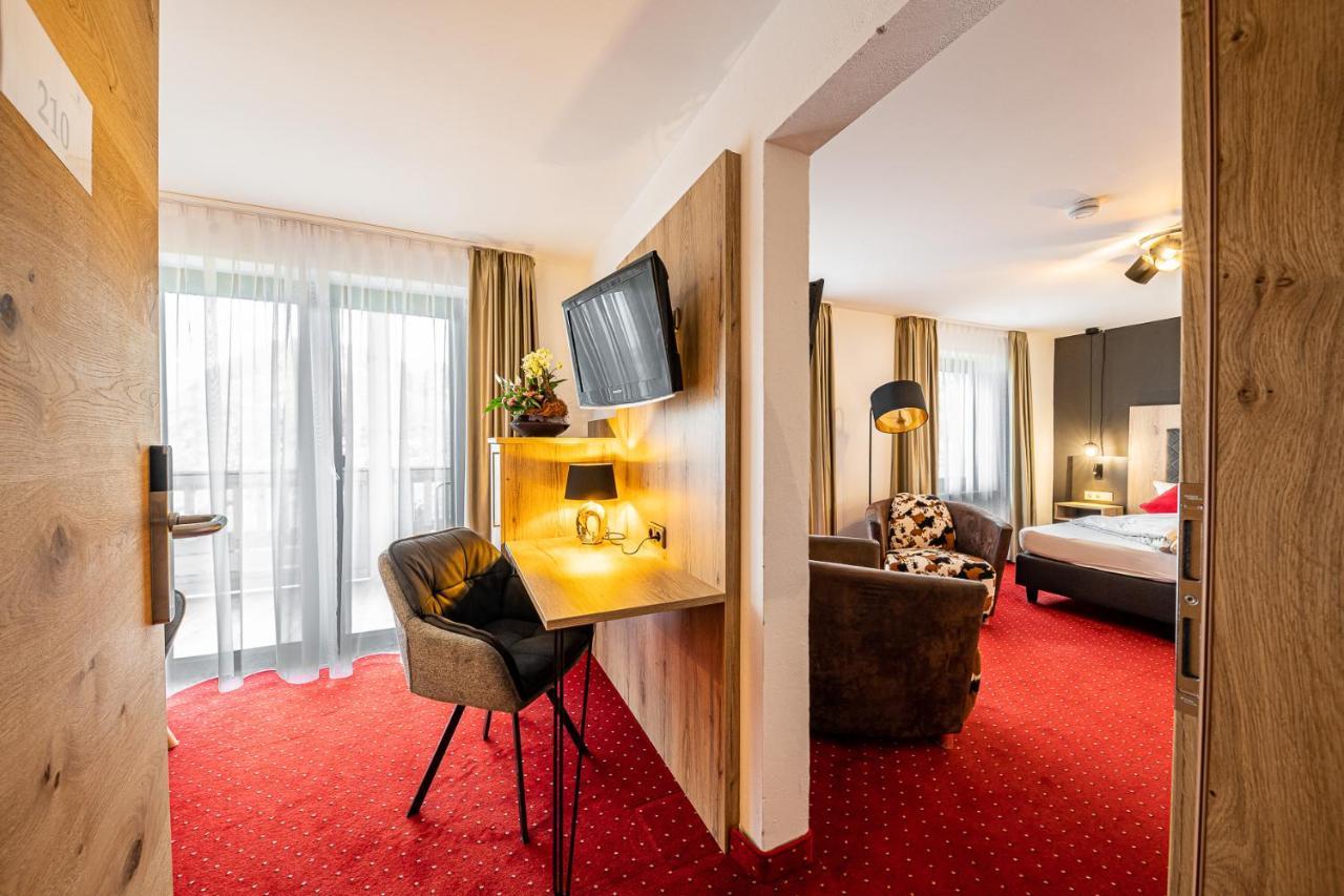 Berghotel & Chalets Adersberg Chiemgau Card Kostenfrei กราสเซา ภายนอก รูปภาพ