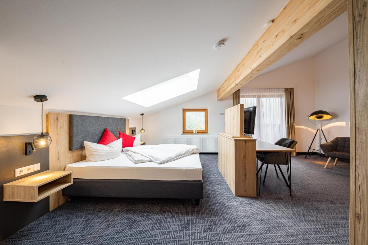 Berghotel & Chalets Adersberg Chiemgau Card Kostenfrei กราสเซา ภายนอก รูปภาพ
