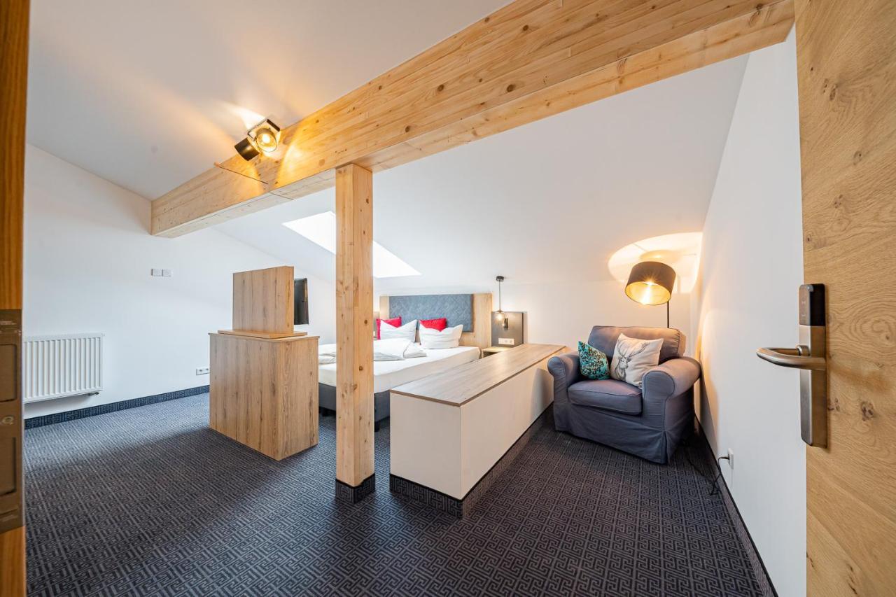 Berghotel & Chalets Adersberg Chiemgau Card Kostenfrei กราสเซา ภายนอก รูปภาพ