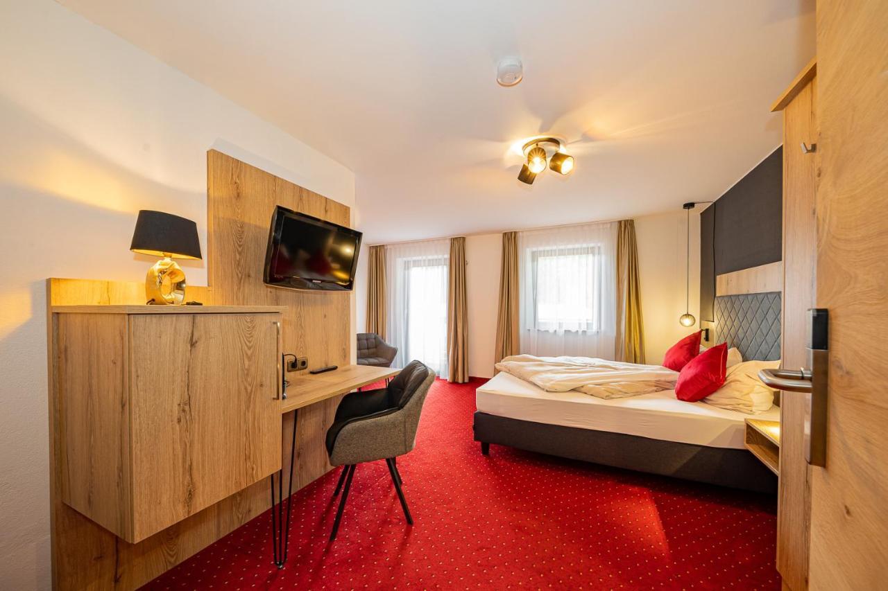 Berghotel & Chalets Adersberg Chiemgau Card Kostenfrei กราสเซา ภายนอก รูปภาพ